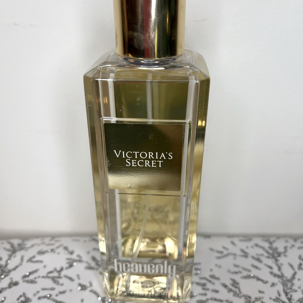 NEW Victoria’s Secret Heavenly Fragrance Mist Brume Parfumee’ 8.4 FL OZ